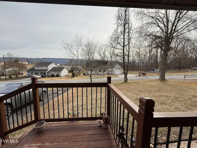 $339,900 | 216 Willow Street, Unit 27, Mount Carmel, TN 37645