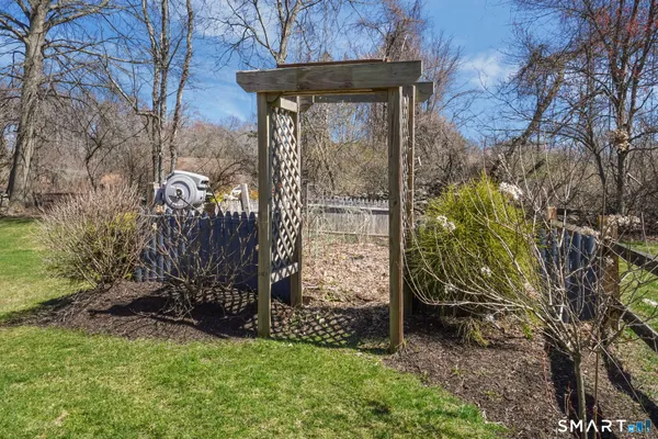 $495,000 | 431 Hartford Road, Brooklyn, CT 06234