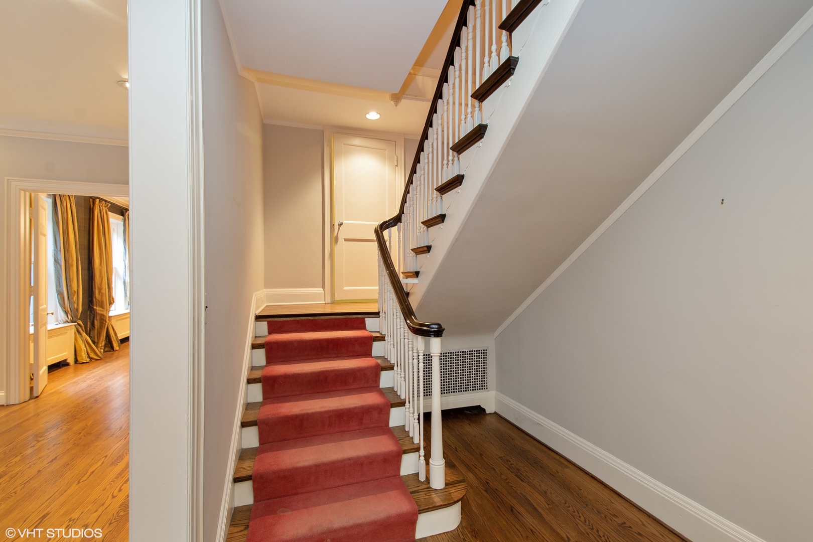 1442 North Astor Street Chicago, IL 60610 - Photo 33 of 55 a view of entryway with wooden floor