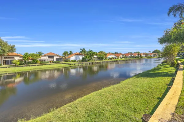 $2,800 | 2735 Southwest Mariposa Circle, Palm City, FL 34990