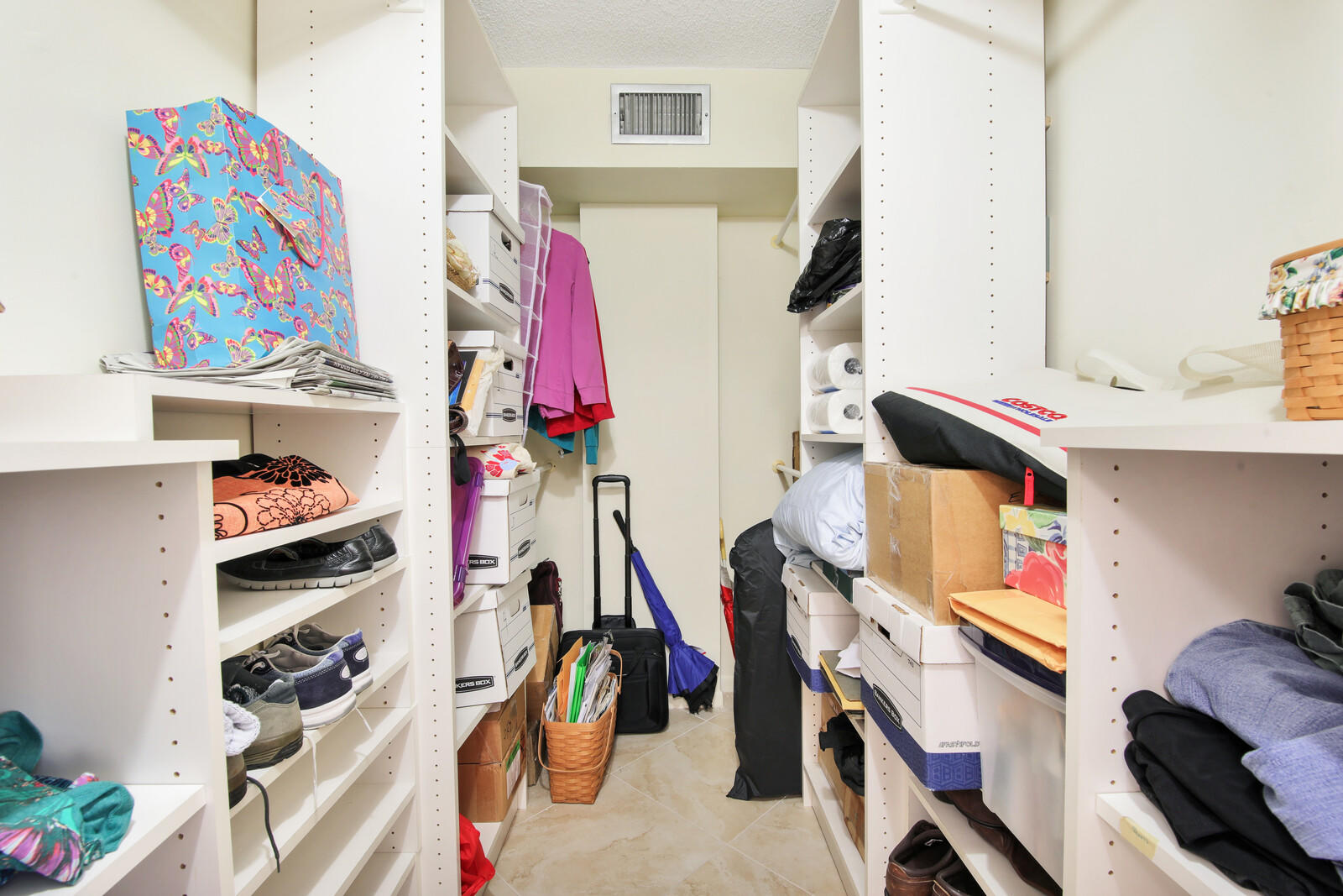 401 Briny Avenue, Unit 516 Pompano Beach, FL 33062 - Photo 28 of 38 a room with storage and utility room