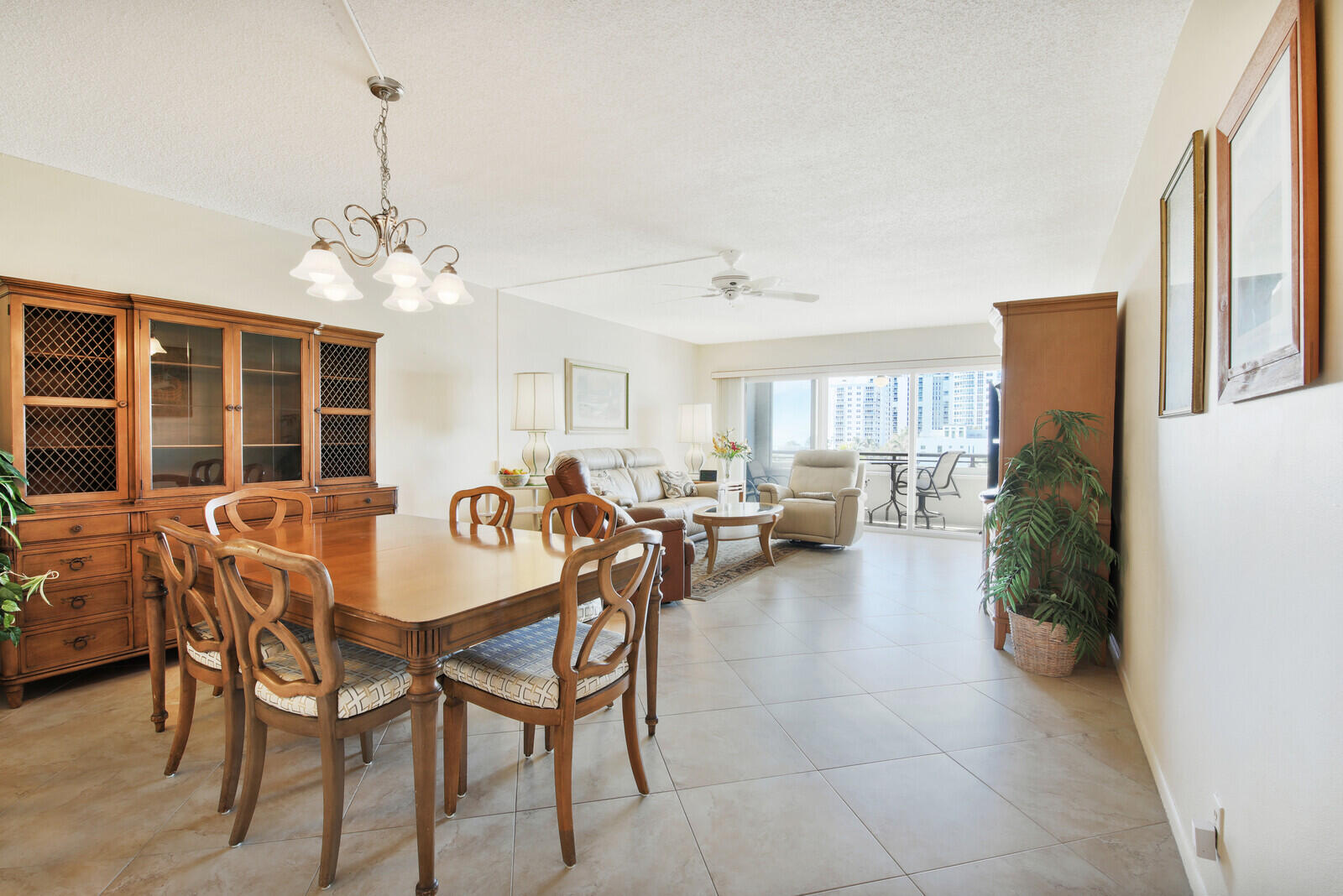 401 Briny Avenue, Unit 516 Pompano Beach, FL 33062 - Photo 4 of 38 a view of a livingroom and dining room