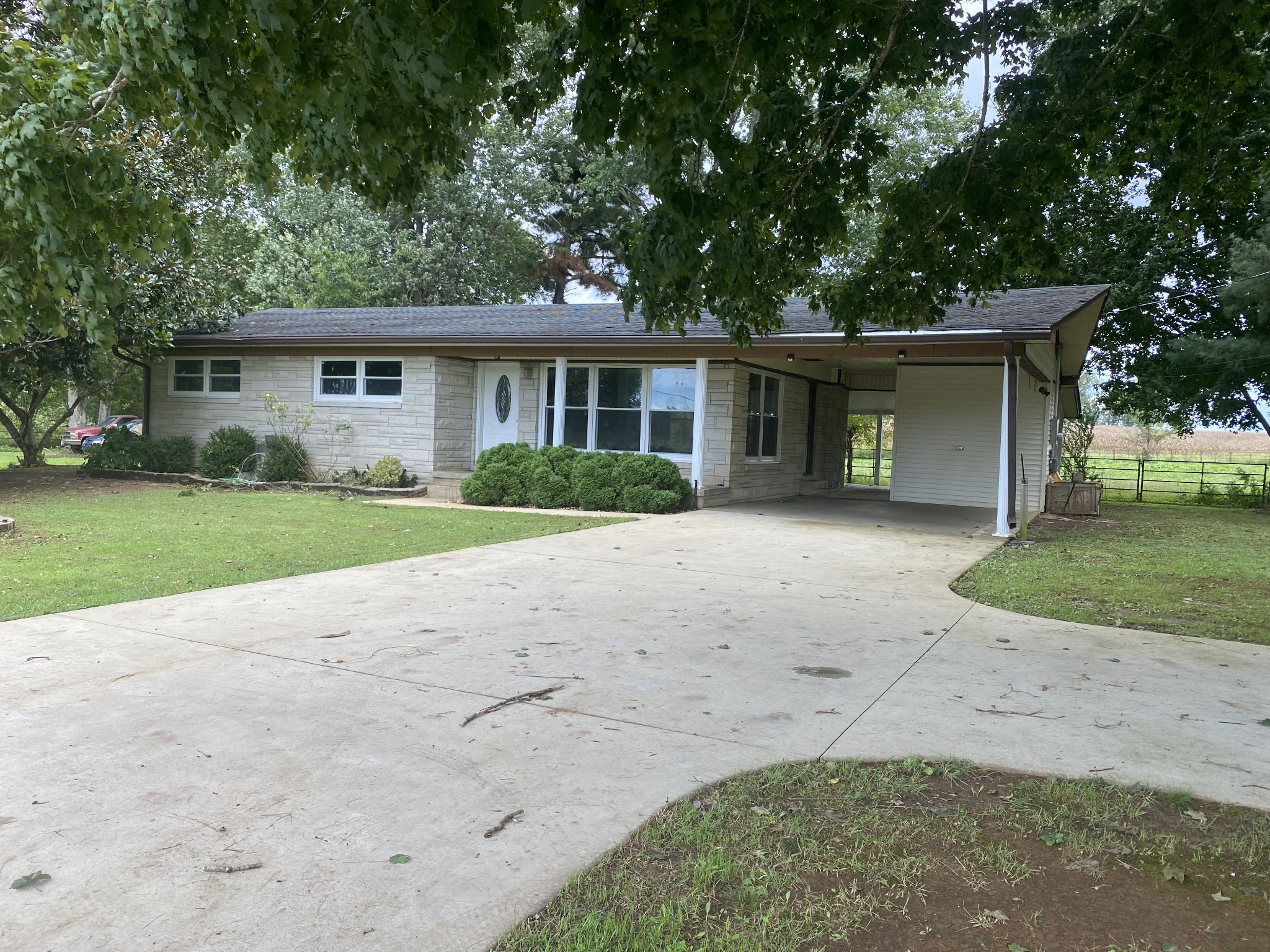 3086 Buffalo Road Lawrenceburg, TN 38464 - Photo 1 of 13 Gallery Image 1