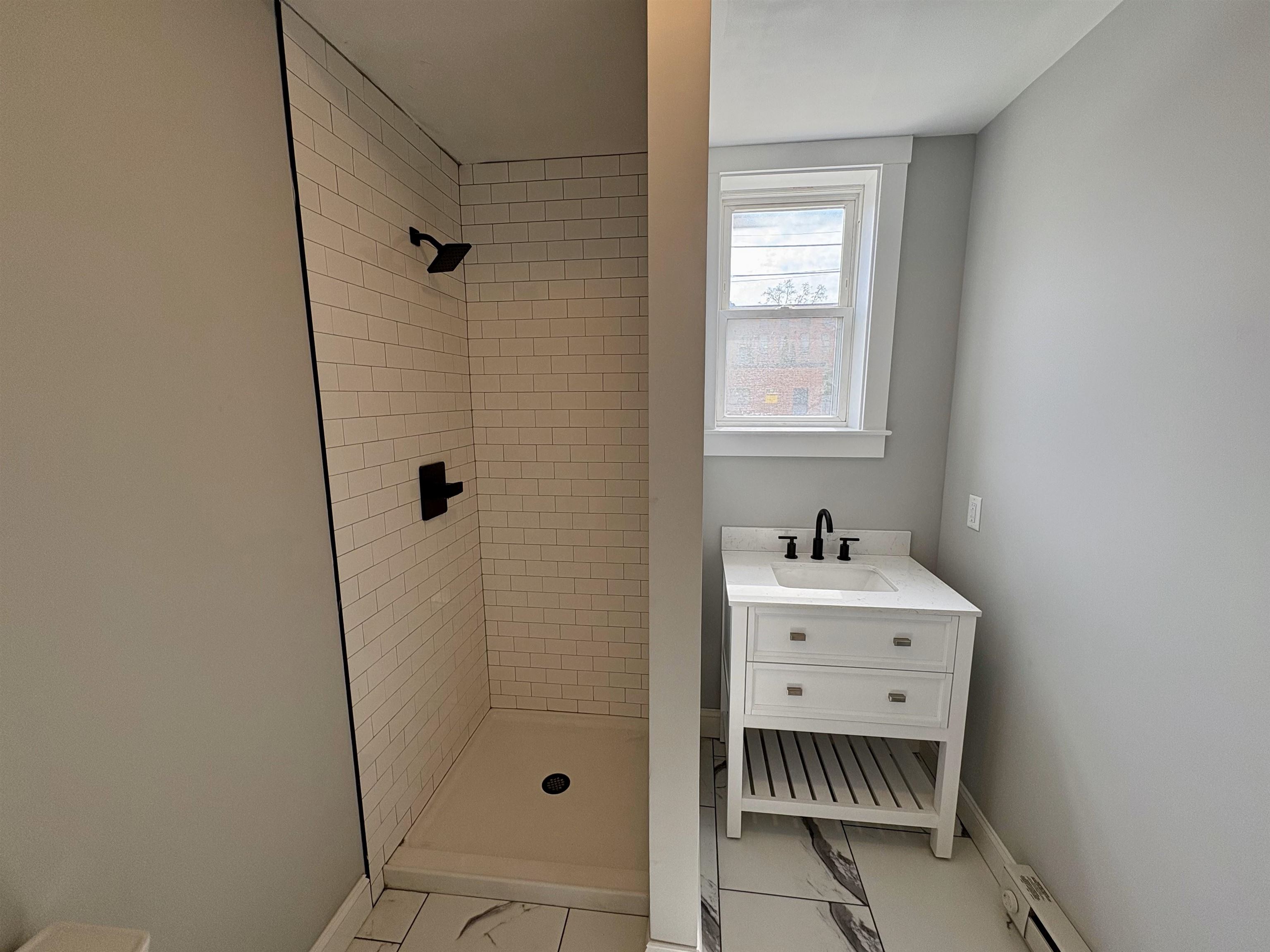 160 Front Street Exeter, NH 03833 - Photo 9 of 25