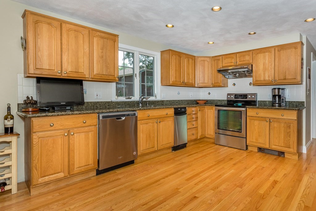 70 Grand Street Canton, MA 02021 - Photo 7 of 32 Gallery Image 7