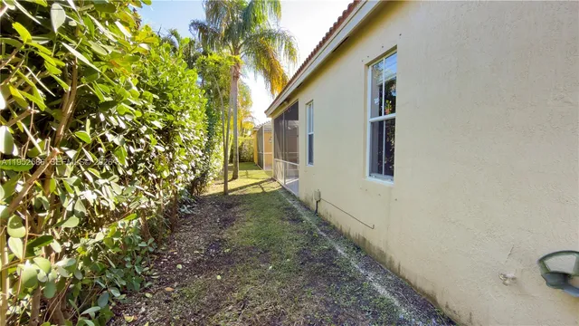 $4,160 | 1792 Aspen Lane, Unit 1792, Weston, FL 33327