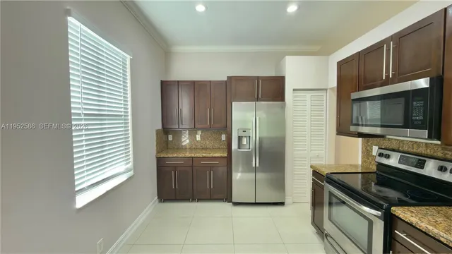 $4,160 | 1792 Aspen Lane, Unit 1792, Weston, FL 33327