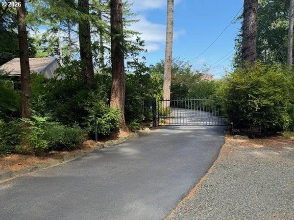 $1,595,000 | 5105 Ford Way, Florence, OR 97439
