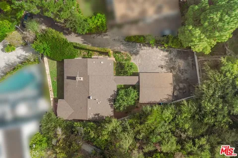 $2,600,000 | 12146 Travis Street, Los Angeles, CA 90049