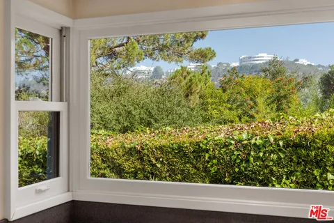 $2,700,000 | 12146 Travis Street, Los Angeles, CA 90049