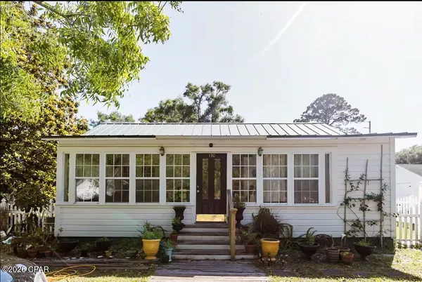 $449,900 | 130 Coach Wagoner Street, Apalachicola, FL 32320