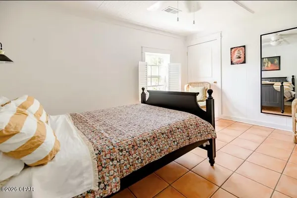 $449,900 | 130 Coach Wagoner Street, Apalachicola, FL 32320