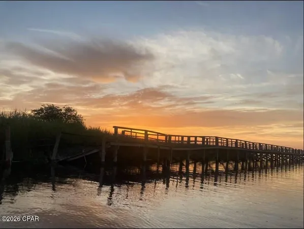 $449,900 | 130 Coach Wagoner Street, Apalachicola, FL 32320