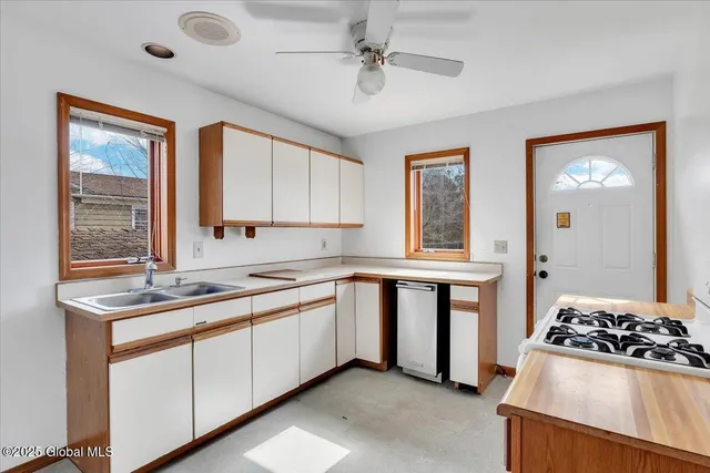 $399,900 | 1674 Highway 9, Moreau, NY 12803