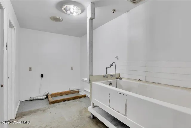 $399,900 | 1674 Highway 9, Moreau, NY 12803