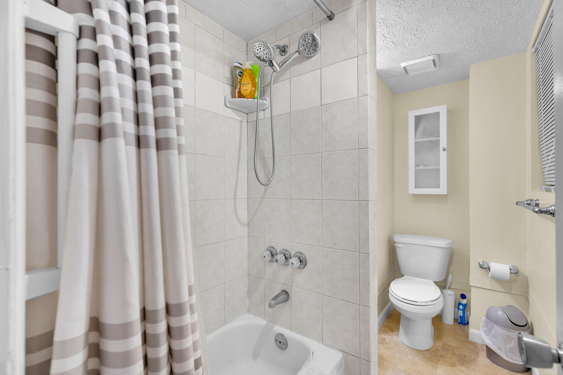 1009 Dove Road Key Largo, FL 33037 - Photo 36 of 46 Downstairs Full Bathroom