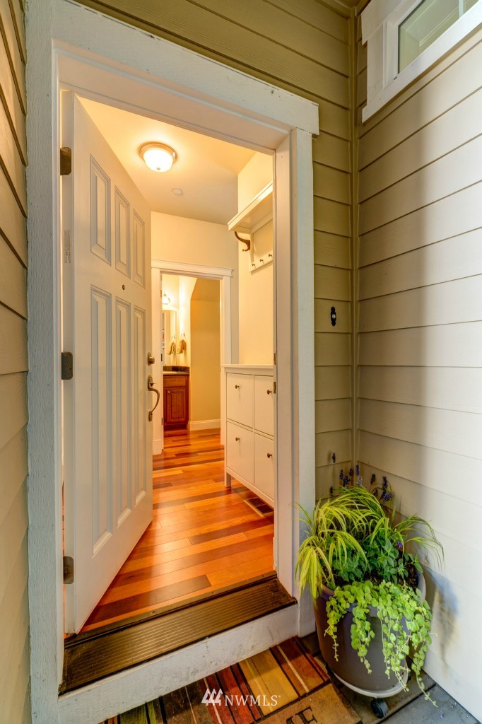 22525 9th Drive Southeast, Unit 15 Bothell, WA 98021 - Photo 1 of 24