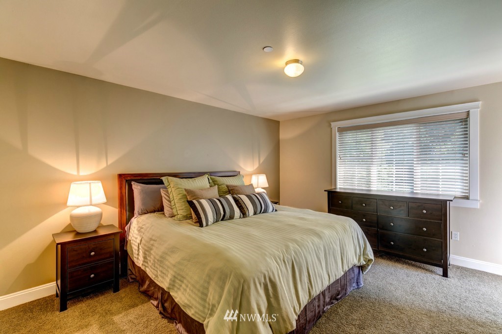 22525 9th Drive Southeast, Unit 15 Bothell, WA 98021 - Photo 14 of 24