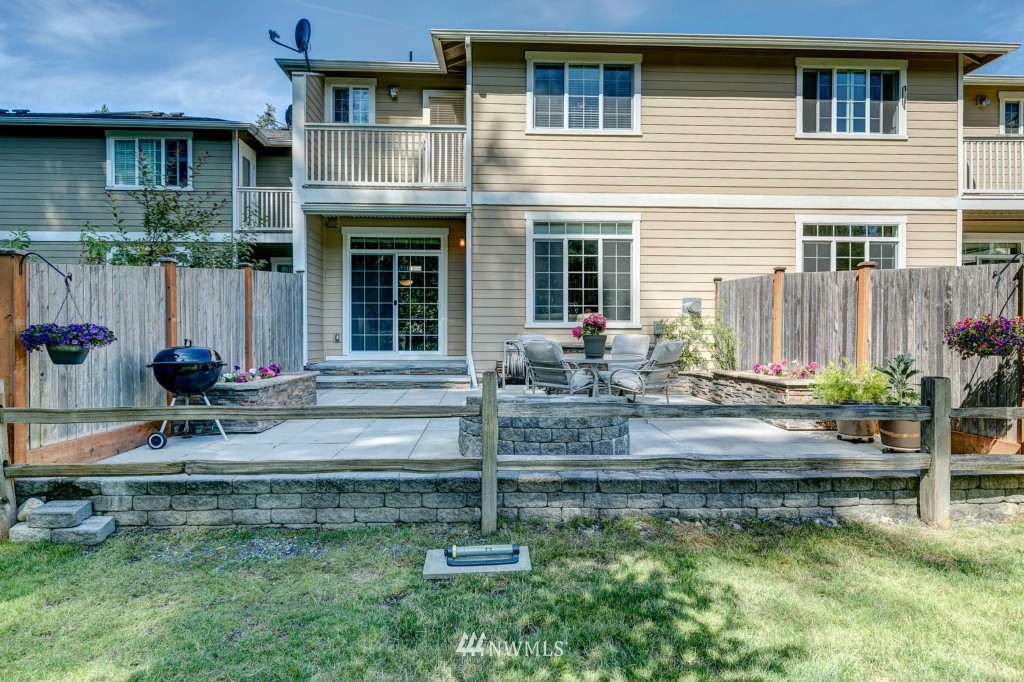 22525 9th Drive Southeast, Unit 15 Bothell, WA 98021 - Photo 3 of 24