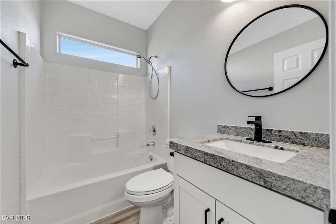 6460 Iguassu Falls Road Las Vegas, NV 89149 - Photo 6 of 36