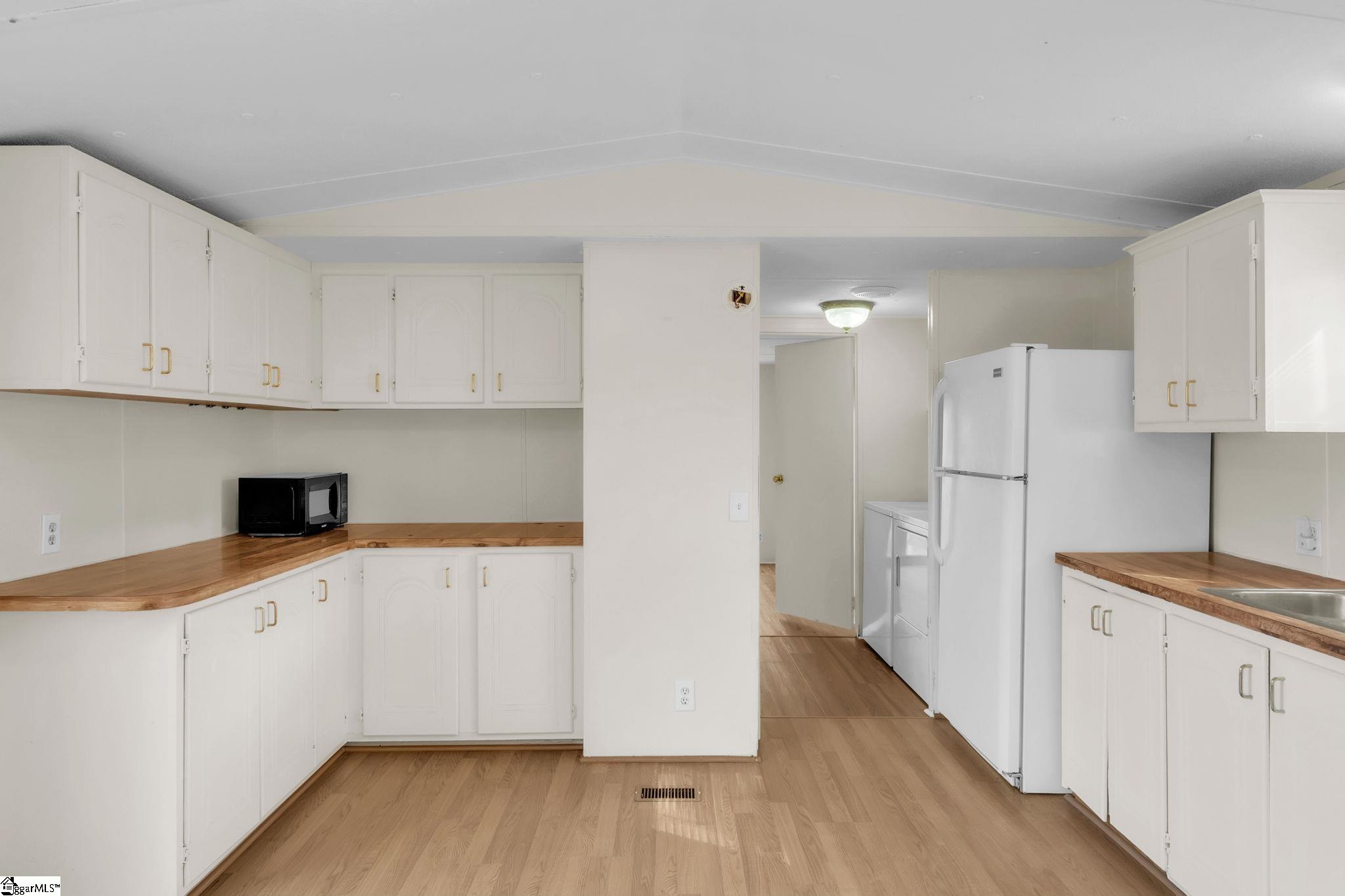 441 Spring Road Anderson, SC 29625 - Photo 6 of 29