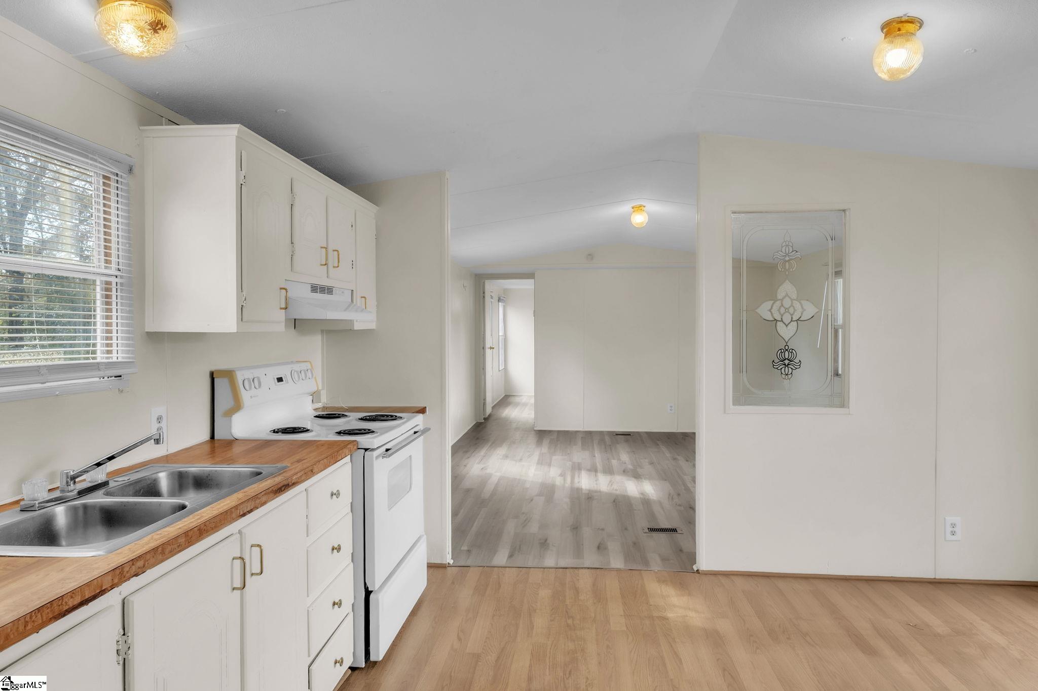 441 Spring Road Anderson, SC 29625 - Photo 8 of 29