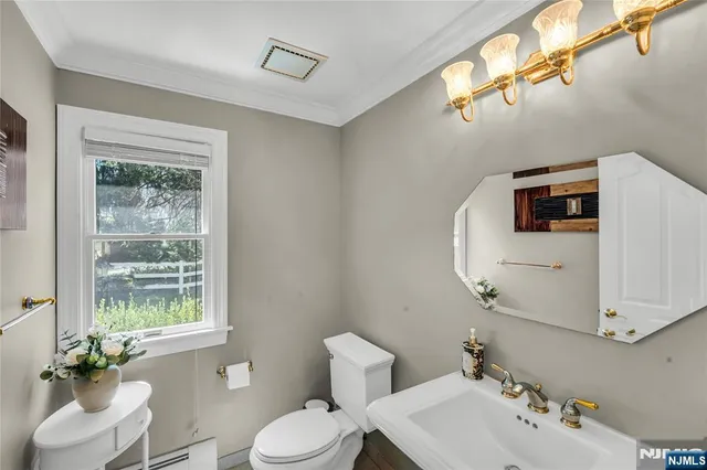 $1,399,000 | 4 Michelle Court, Harrington Park, NJ 07640