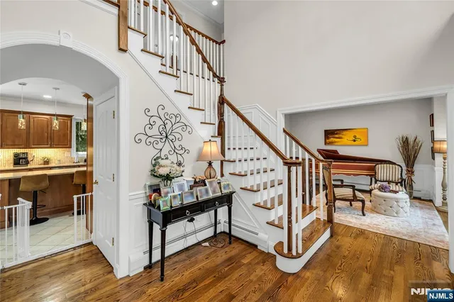 $1,399,000 | 4 Michelle Court, Harrington Park, NJ 07640