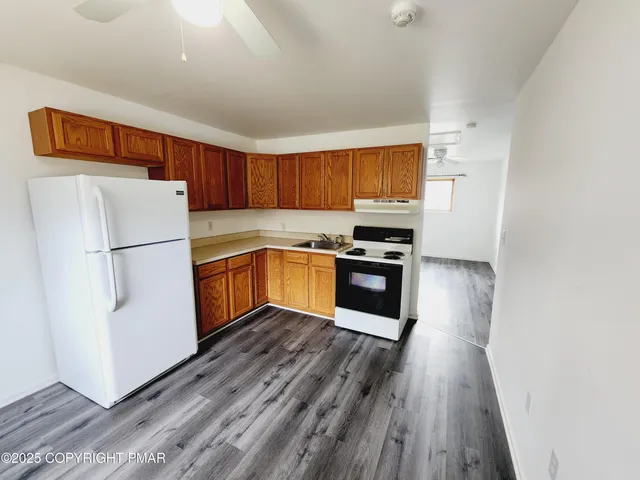 $1,100 | 1811 State Route 611, Unit 203, Mount Pocono, PA 18344