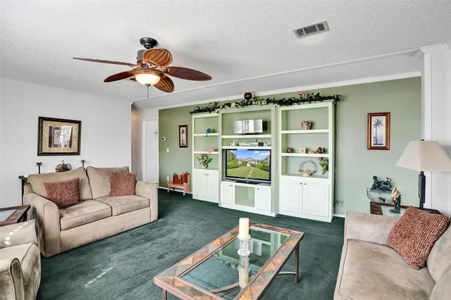 $299,000 | 8601 Southwest 21st Court, Davie, FL 33324