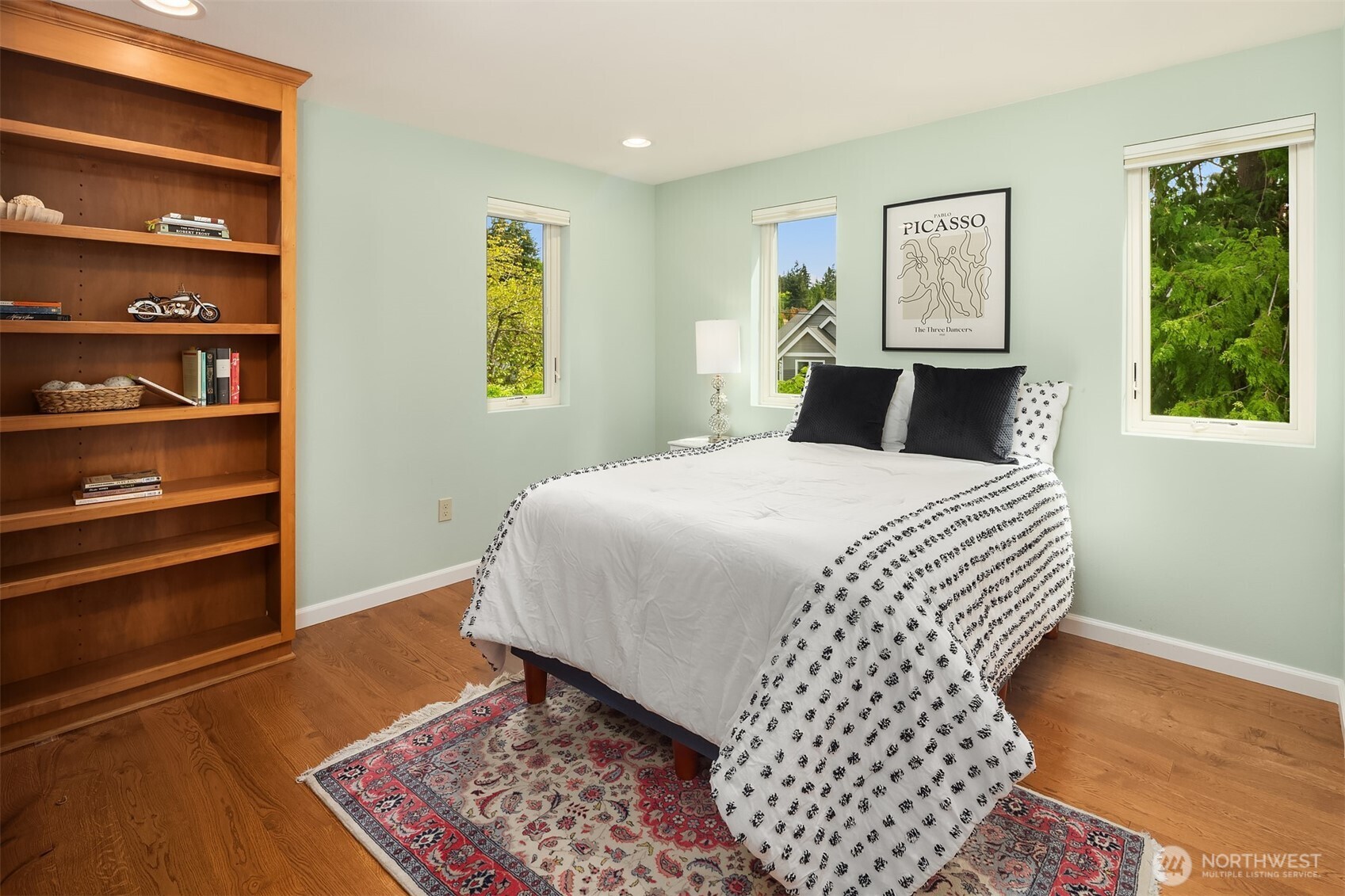 809 14th Street Southwest Edmonds, WA 98020 - Photo 24 of 35 Gallery Image 24