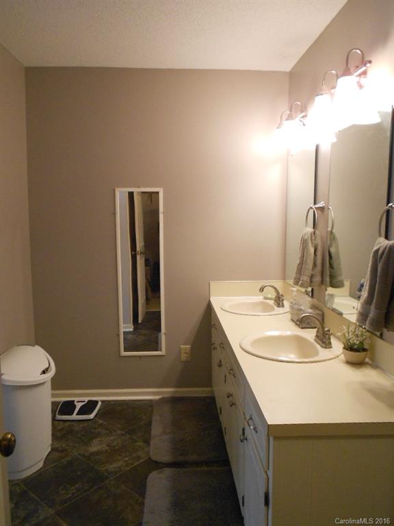 2535 Lake Shore Road South, Unit 43 Denver, NC 28037 - Photo 14 of 24 Gallery Image 14