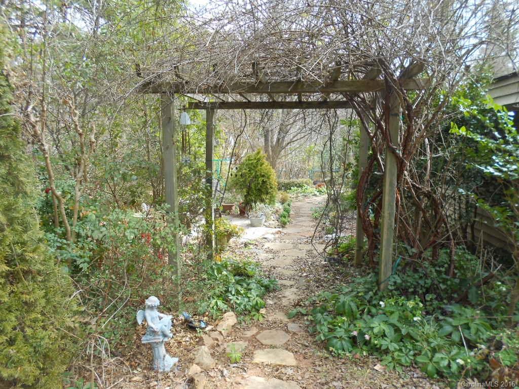 2535 Lake Shore Road South, Unit 43 Denver, NC 28037 - Photo 20 of 24 Gallery Image 20