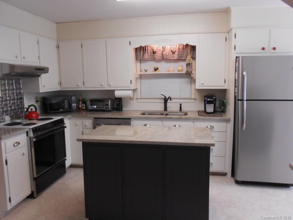 2535 Lake Shore Road South, Unit 43 Denver, NC 28037 - Photo 9 of 24 Gallery Image 9