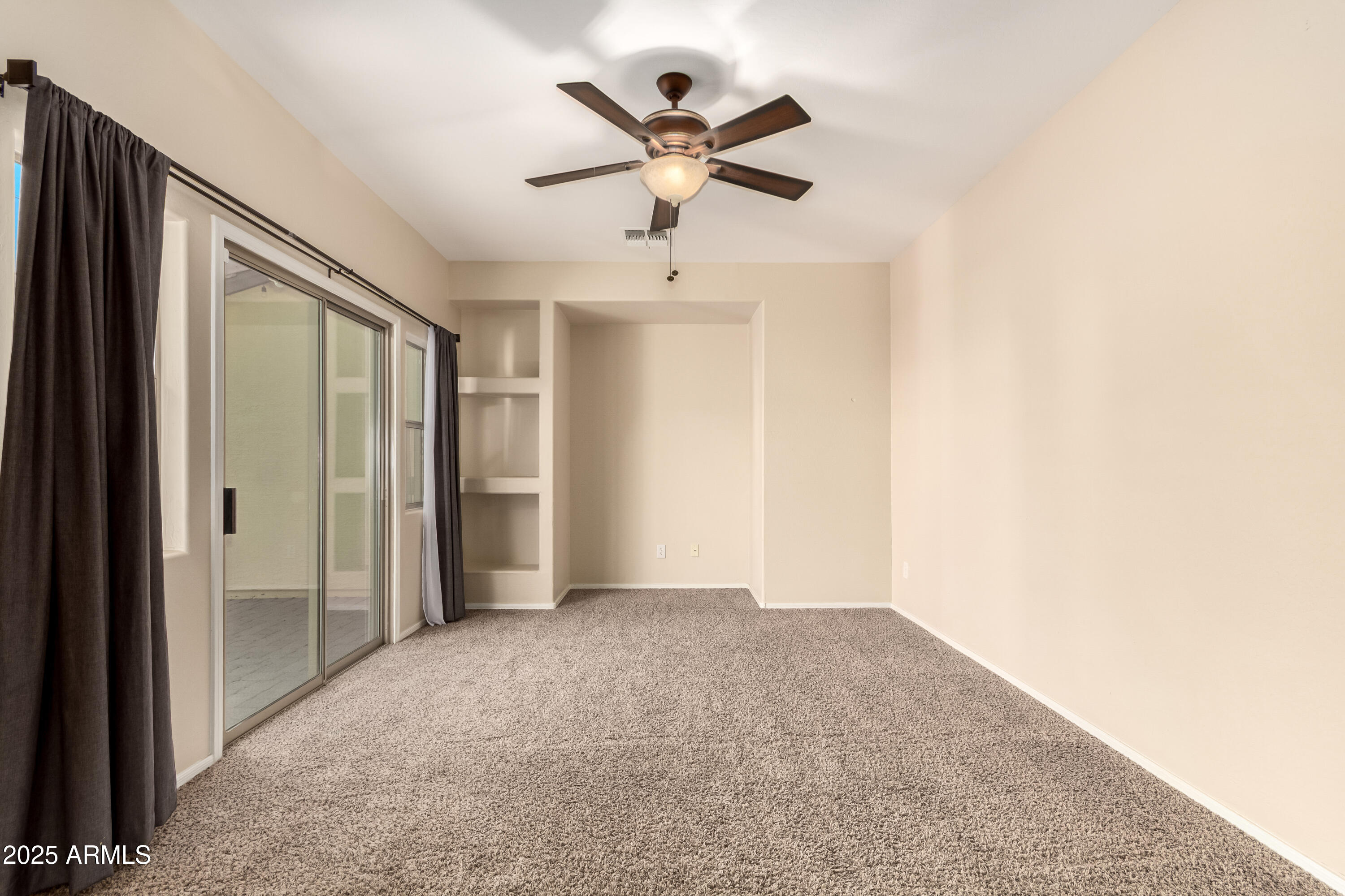 4682 East Redfield Road Gilbert, AZ 85234 - Photo 8 of 27 Gallery Image 8