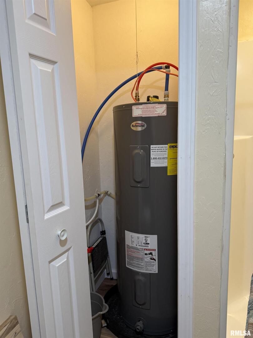 5435 Hickory Ridge Road Pomona, IL 62975 - Photo 33 of 67 a view of water heater room