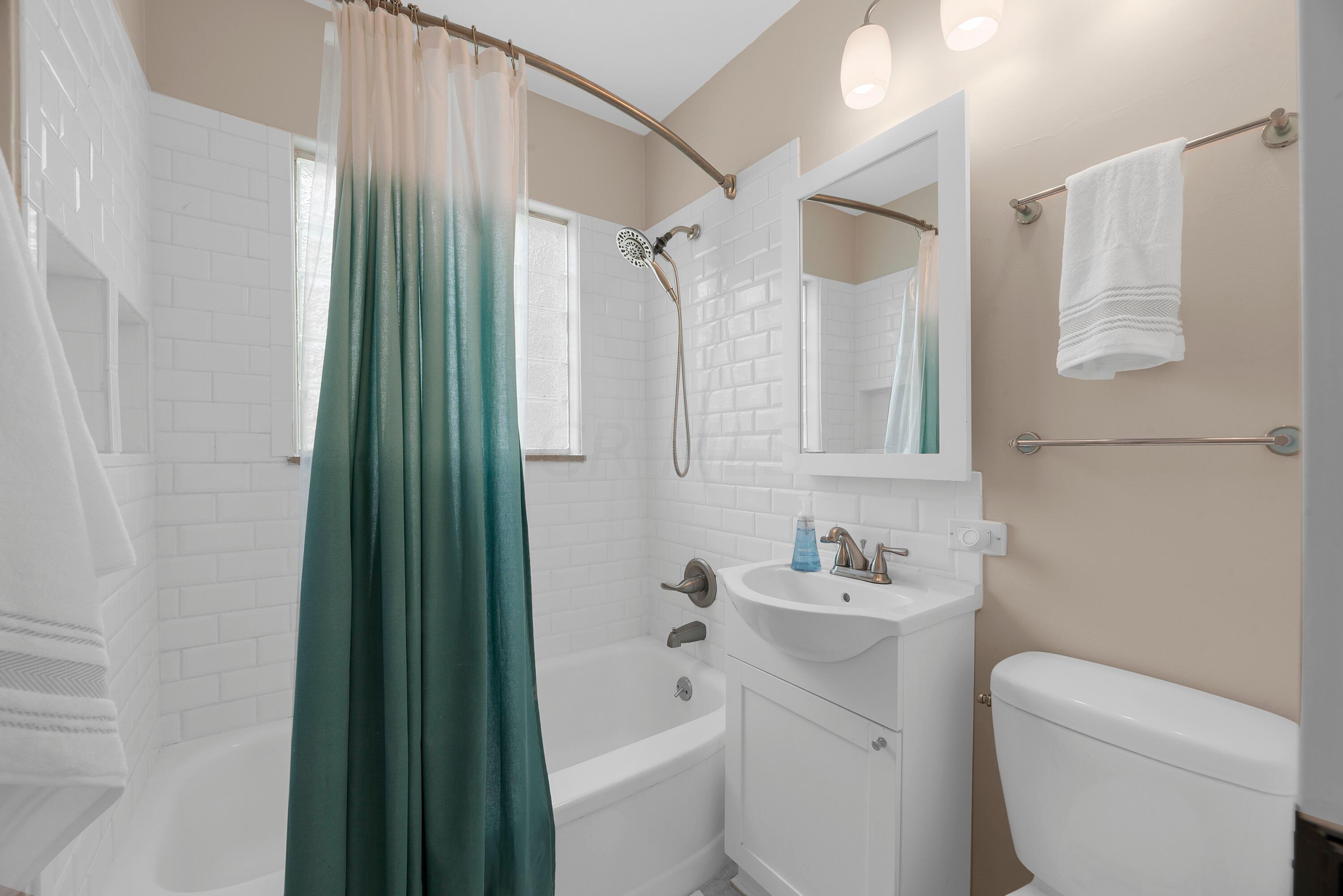 96 North Kellner Road Columbus, OH 43209 - Photo 19 of 33 MAR_1804