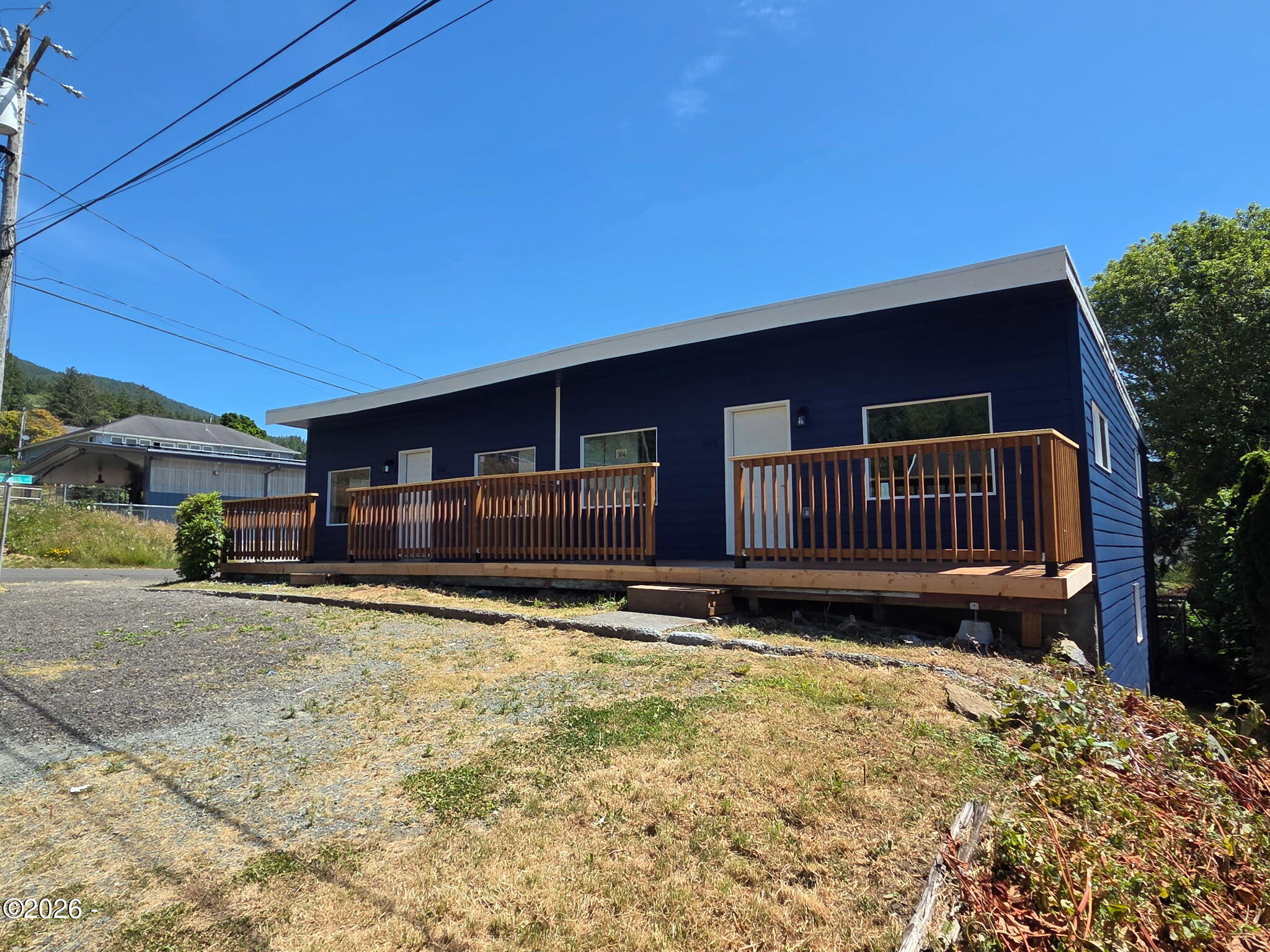306 8th Street, Unit 306 / 308 Garibaldi, OR 97118 - Photo 7 of 21
