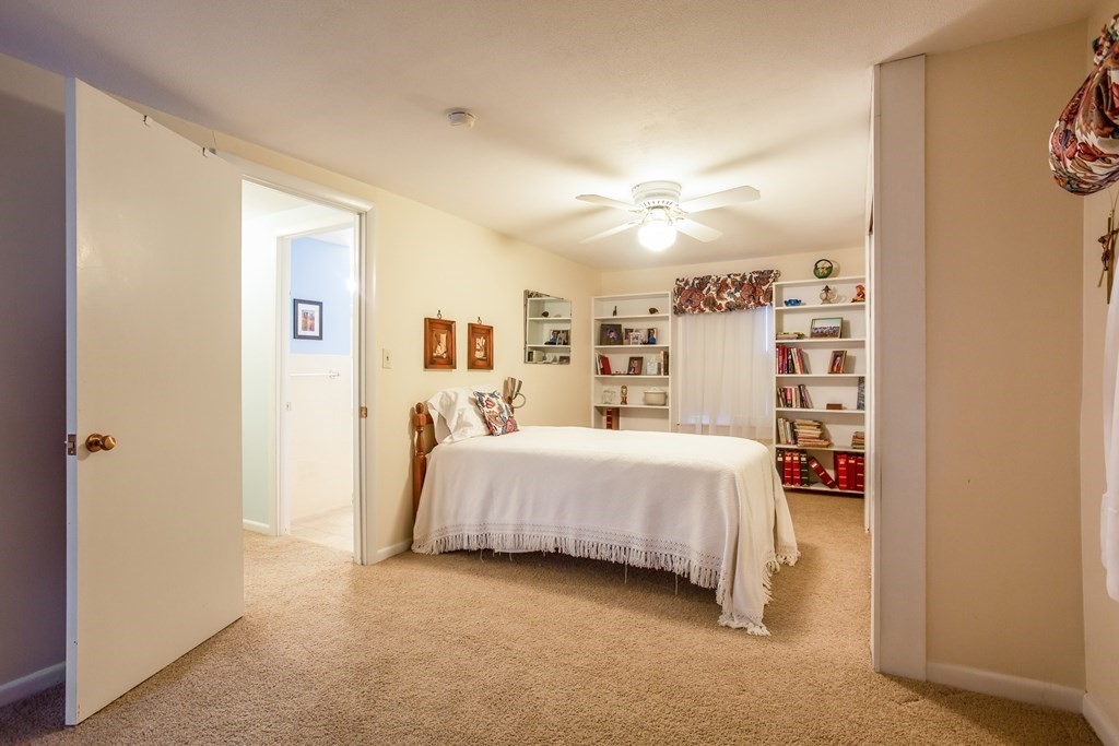 167 Hartford Terrace Springfield, MA 01118 - Photo 22 of 35 Gallery Image 22
