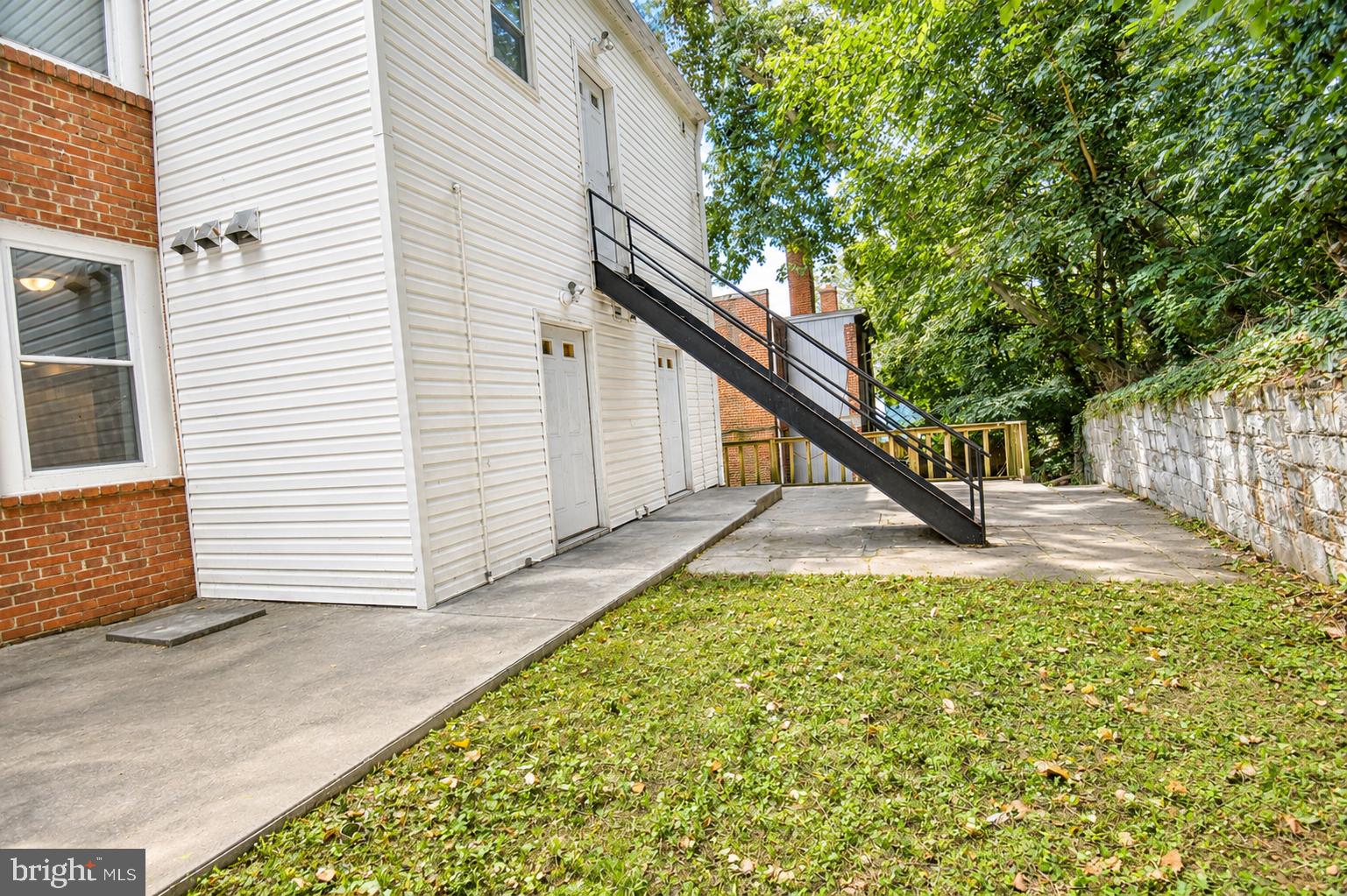 2806 Pomeroy Road Southeast Washington, DC 20020 - Photo 3 of 12