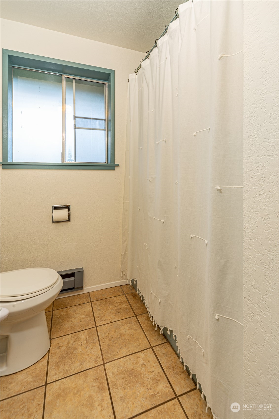 4900 Northeast Lincoln Road Poulsbo, WA 98370 - Photo 23 of 40 Gallery Image 23