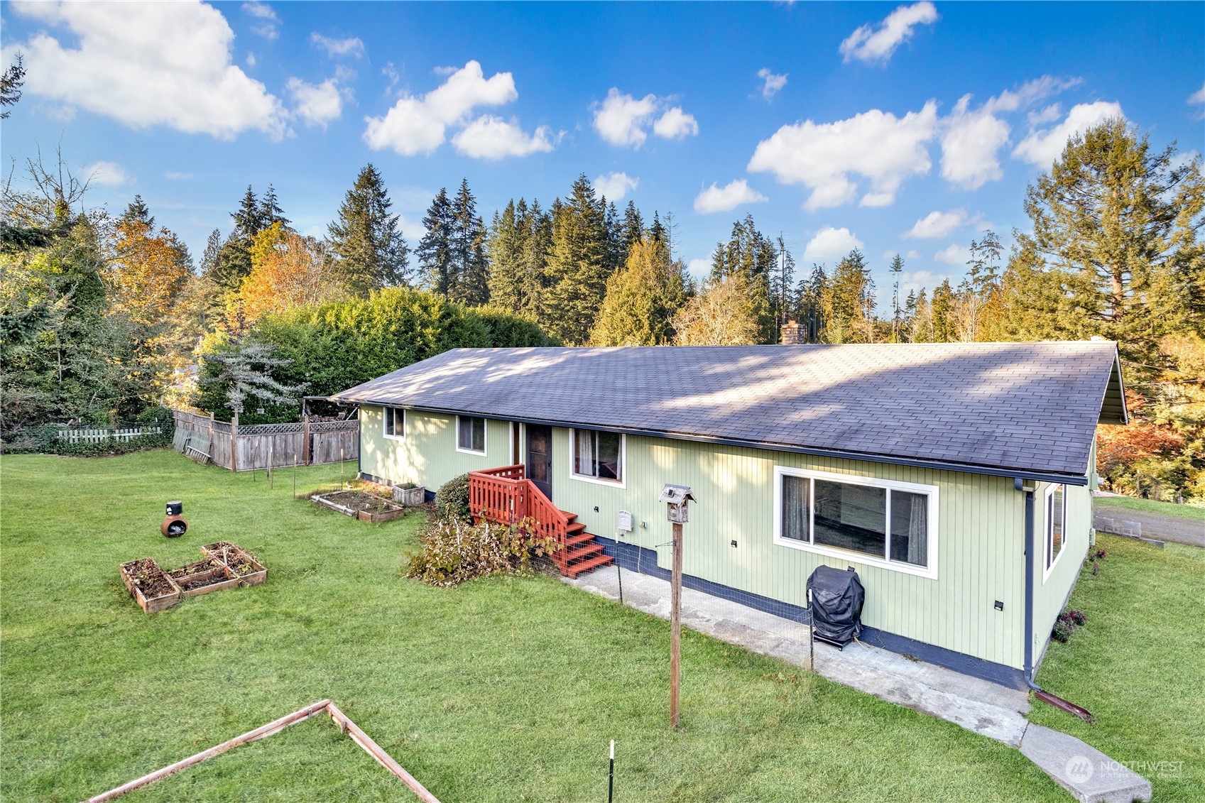 4900 Northeast Lincoln Road Poulsbo, WA 98370 - Photo 36 of 40 Gallery Image 36