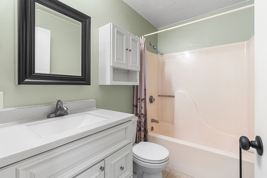 6 Apricot Street, Unit 10 Worcester, MA 01603 - Photo 17 of 33