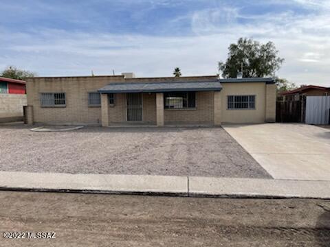 4321 West Massingale Road Tucson, AZ 85741 - Photo 1 of 50