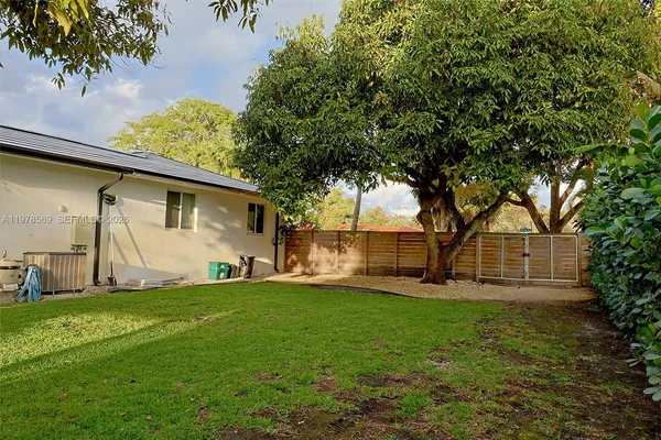 $7,500 | 10804 Northwest 2nd Avenue, Miami Shores, FL 33168