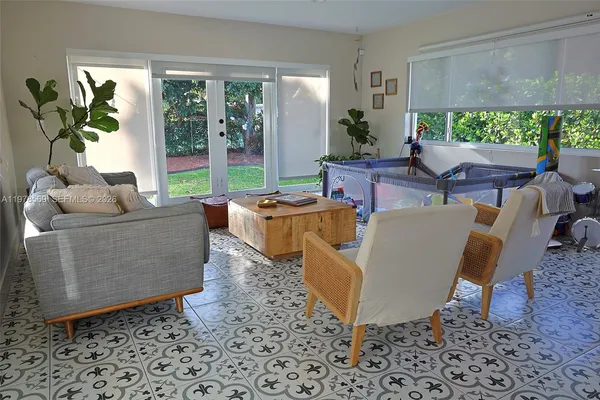 $7,500 | 10804 Northwest 2nd Avenue, Miami Shores, FL 33168