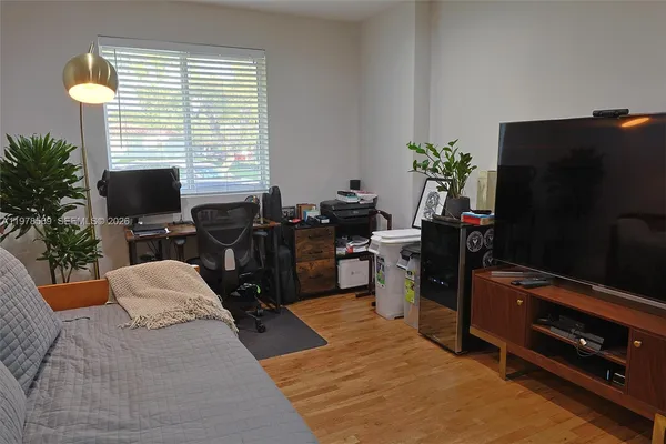 $7,500 | 10804 Northwest 2nd Avenue, Miami Shores, FL 33168