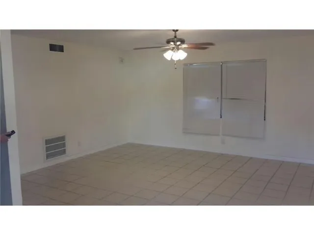 a black and white photo of a room