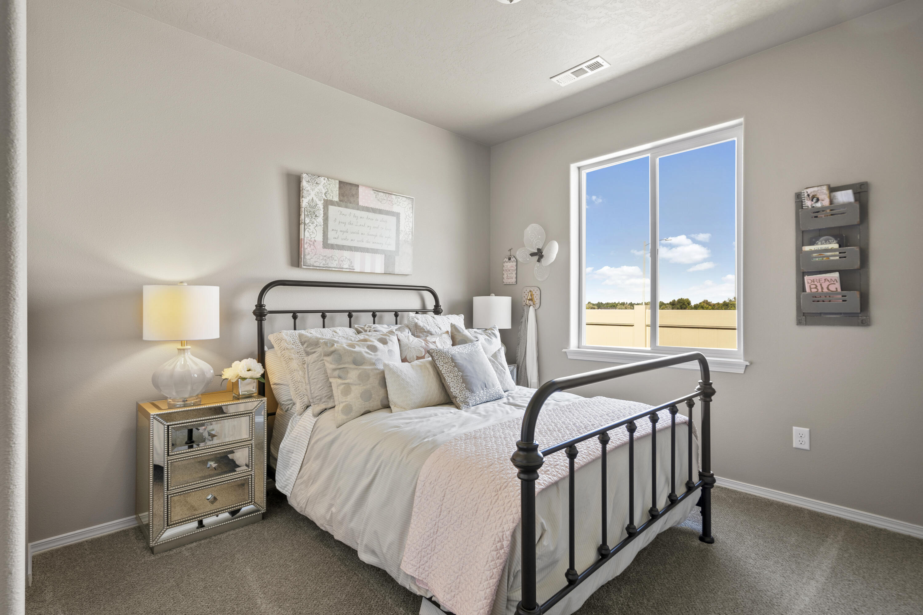 624 North Reed Street Sisters, OR 97759 - Photo 9 of 14 Hudson - Bedroom
