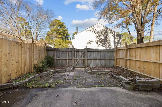 $270,000 | 1524 Township Circle, Raleigh, NC 27609